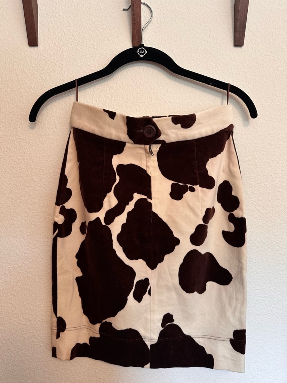 Vintage Cheap and Chic byMoschino Cream and Brown Cow-Print Pencil Skirt - Picture 2 of 11